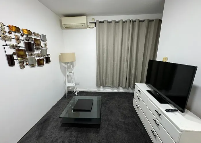Cheam Apartment