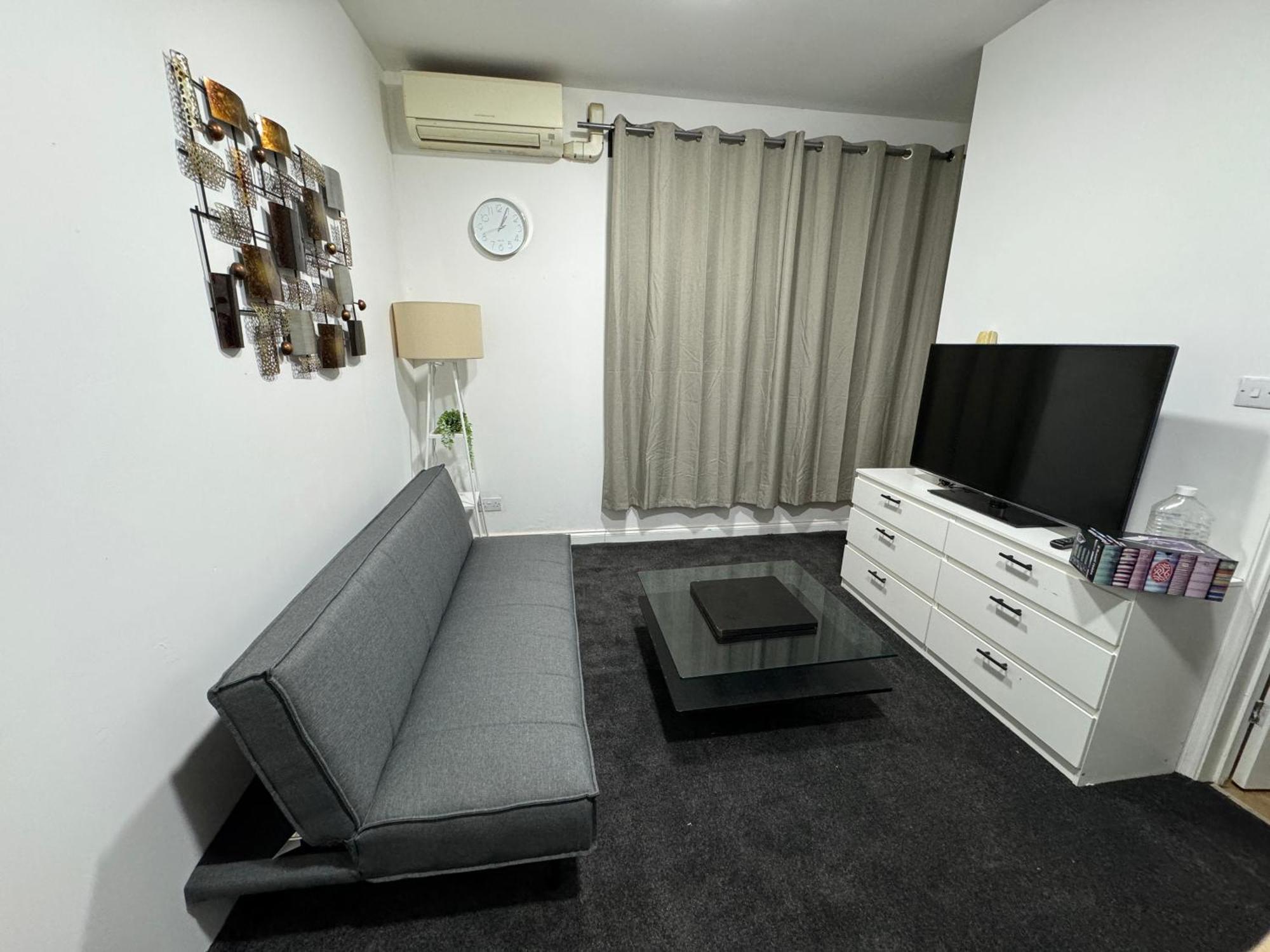 Cheam Apartment