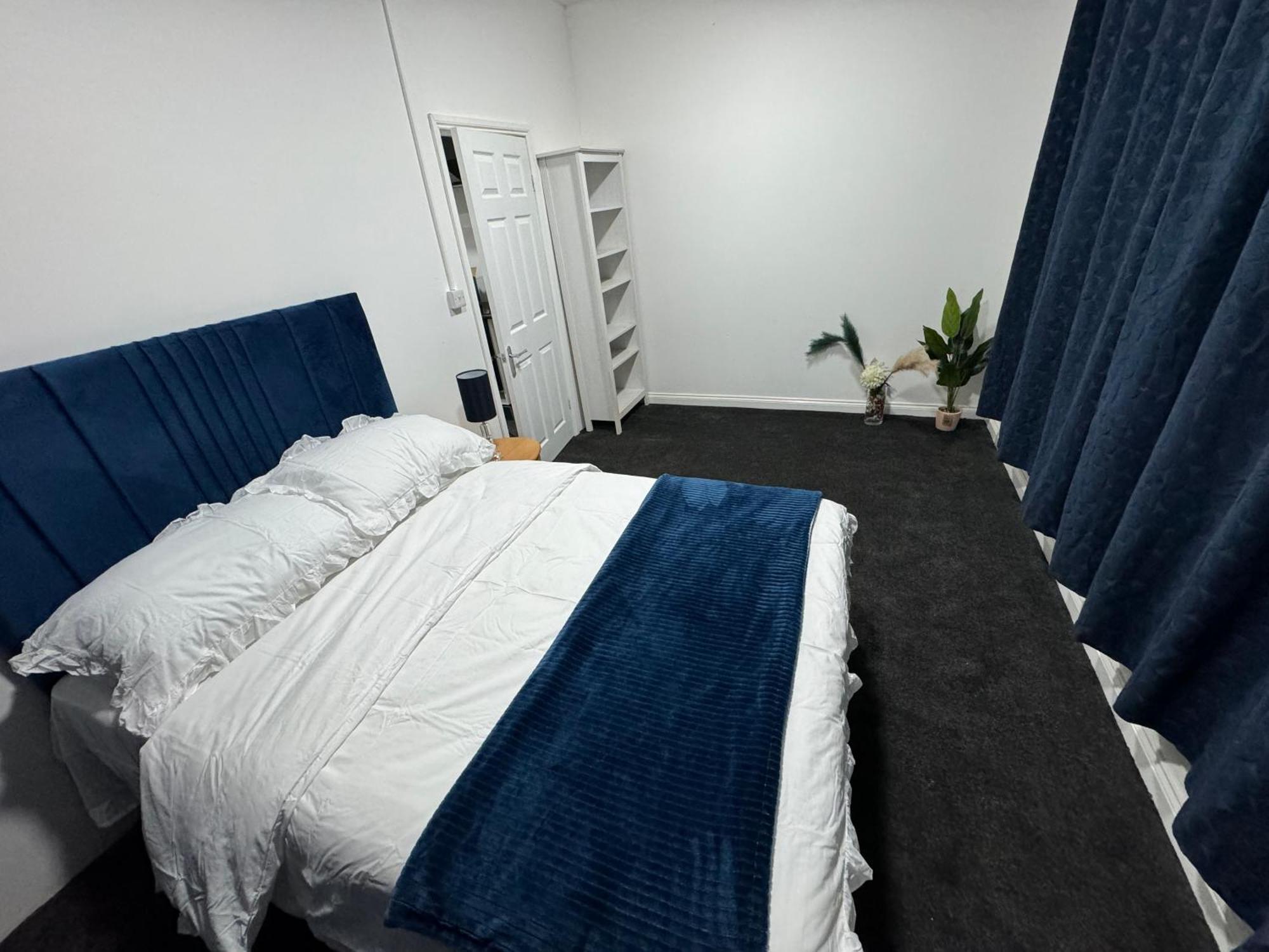 Apartment Cheam Apartment Cheam